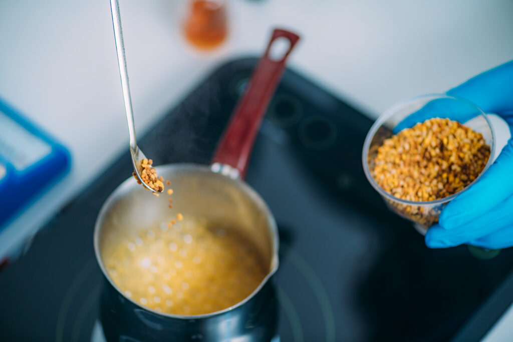 Cómo hacer velas con cera de abeja paso a paso: Guía Completa y Natural 15 cómo hacer velas con cera de abeja