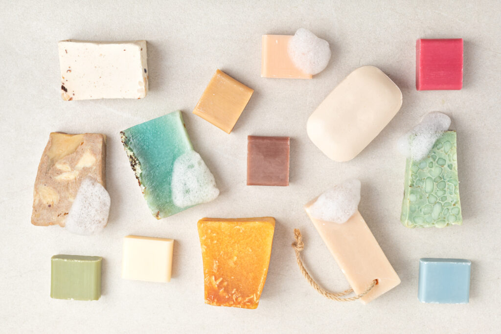 Cómo elegir aditivos para jabones según efecto y textura (Guía completa) 5 handmade natural bar soaps ethical sustainable z 2026 03 19 21 52 05 utc