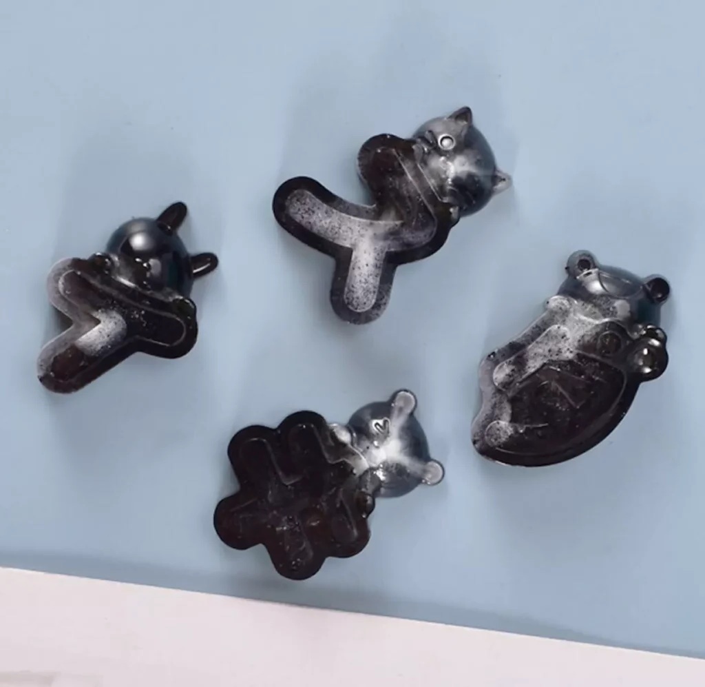 Errores más comunes al trabajar con molde de silicona osos para resina: consejos y soluciones 19 21796188792 16353125dd30 997x1024 copia