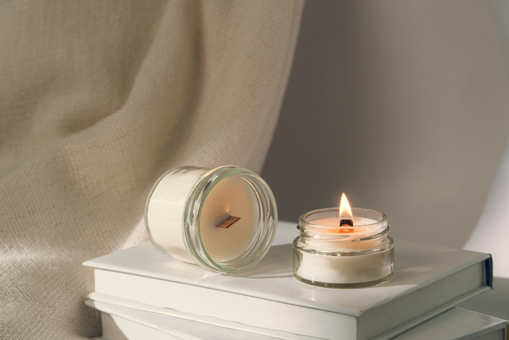Cómo Hacer Velas Repelentes con Aceite Esencial de Citronela Repelente Insectos: Tutorial Paso a Paso 3 aromatic candle in glass jar close up 2026 01 08 22 42 08